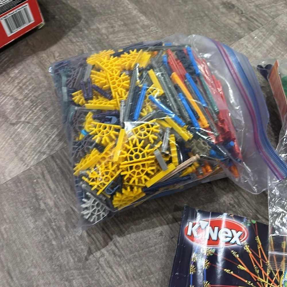 K’Nex Ferris Wheel 3 models in 1 - 675+ pieces